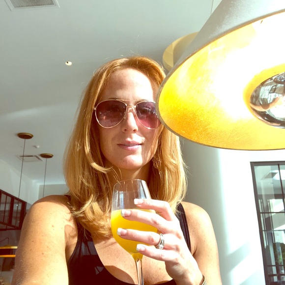 Meet your Posher, Ashley - Picture 1 of 1